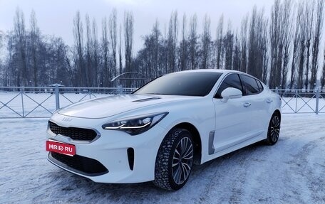 KIA Stinger I, 2018 год, 2 700 000 рублей, 1 фотография