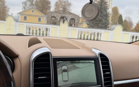 Porsche Cayenne III, 2011 год, 2 100 000 рублей, 9 фотография