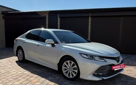 Toyota Camry, 2018 год, 3 000 000 рублей, 3 фотография