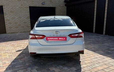 Toyota Camry, 2018 год, 3 000 000 рублей, 5 фотография