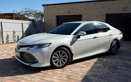 Toyota Camry, 2018 год, 3 000 000 рублей, 7 фотография