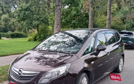 Opel Zafira C рестайлинг, 2013 год, 1 199 000 рублей, 2 фотография