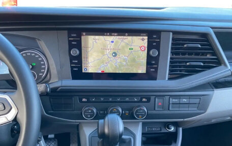 Volkswagen Caravelle T6 рестайлинг, 2022 год, 4 560 000 рублей, 11 фотография