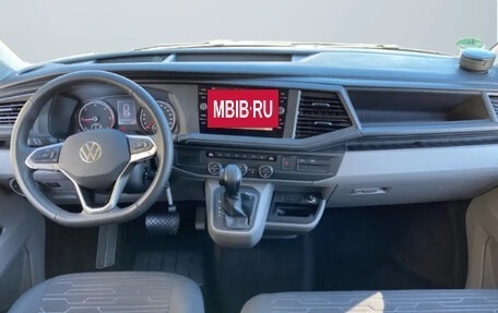 Volkswagen Caravelle T6 рестайлинг, 2022 год, 4 560 000 рублей, 12 фотография