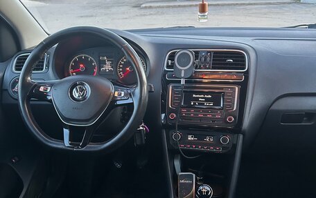 Volkswagen Polo VI (EU Market), 2017 год, 810 000 рублей, 9 фотография