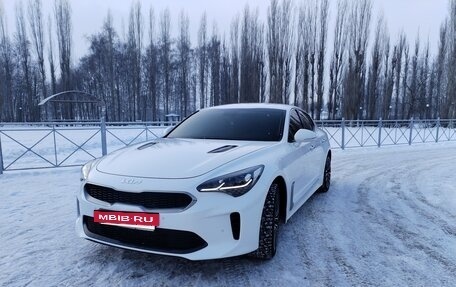 KIA Stinger I, 2018 год, 2 700 000 рублей, 2 фотография