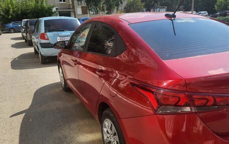 Hyundai Solaris II рестайлинг, 2020 год, 1 300 000 рублей, 4 фотография