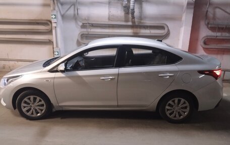 Hyundai Solaris II рестайлинг, 2019 год, 1 100 000 рублей, 4 фотография