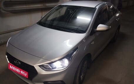 Hyundai Solaris II рестайлинг, 2019 год, 1 100 000 рублей, 3 фотография