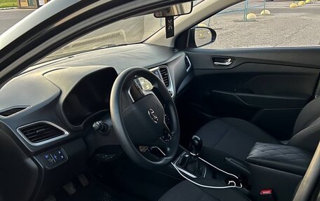 Hyundai Solaris II рестайлинг, 2018 год, 970 000 рублей, 7 фотография