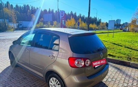 Volkswagen Golf Plus II, 2012 год, 680 000 рублей, 3 фотография