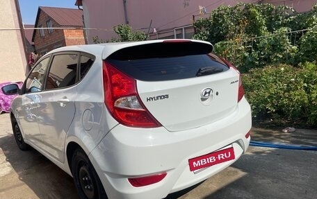 Hyundai Solaris II рестайлинг, 2014 год, 730 000 рублей, 5 фотография