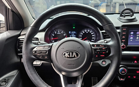 KIA Stonic, 2020 год, 1 580 000 рублей, 7 фотография