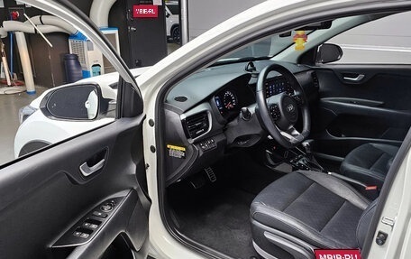 KIA Stonic, 2020 год, 1 580 000 рублей, 5 фотография