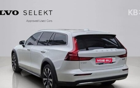Volvo V60 Cross Country II, 2025 год, 4 490 099 рублей, 4 фотография