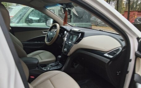 Hyundai Santa Fe III рестайлинг, 2015 год, 1 800 000 рублей, 2 фотография