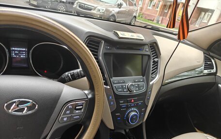 Hyundai Santa Fe III рестайлинг, 2015 год, 1 800 000 рублей, 15 фотография