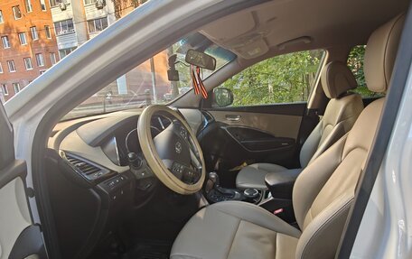 Hyundai Santa Fe III рестайлинг, 2015 год, 1 800 000 рублей, 21 фотография