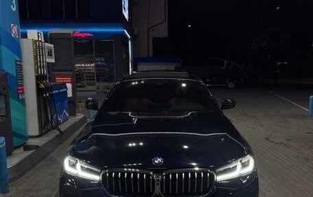 BMW 5 серия, 2022 год, 5 200 000 рублей, 2 фотография