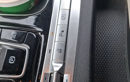 KIA Carnival, 2021 год, 2 500 000 рублей, 10 фотография