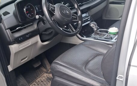 KIA Carnival, 2021 год, 2 500 000 рублей, 8 фотография
