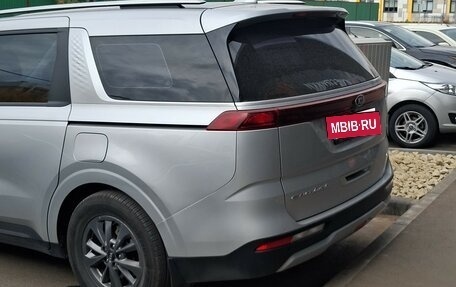 KIA Carnival, 2021 год, 2 500 000 рублей, 2 фотография