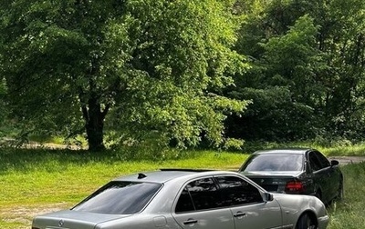 Mercedes-Benz E-Класс, 1996 год, 450 000 рублей, 1 фотография