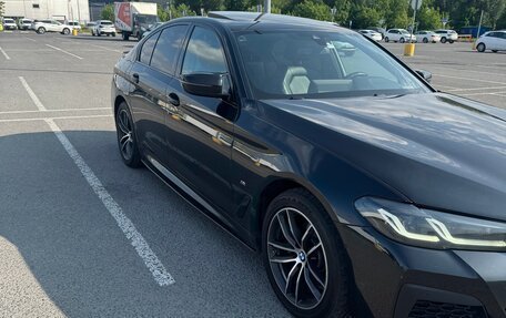 BMW 5 серия, 2021 год, 4 800 000 рублей, 1 фотография