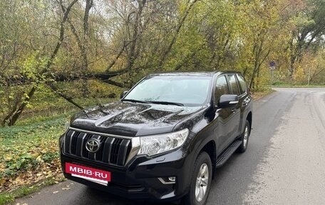 Toyota Land Cruiser Prado 150 рестайлинг 2, 2019 год, 5 000 000 рублей, 5 фотография