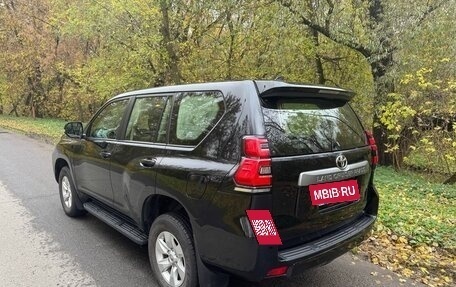 Toyota Land Cruiser Prado 150 рестайлинг 2, 2019 год, 5 000 000 рублей, 4 фотография