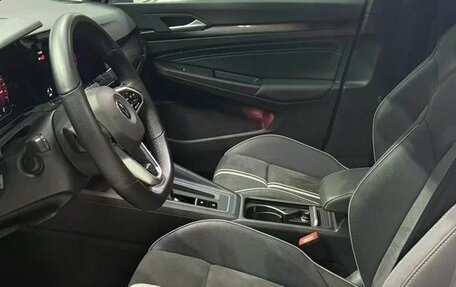 Volkswagen Golf VIII, 2022 год, 2 066 000 рублей, 7 фотография
