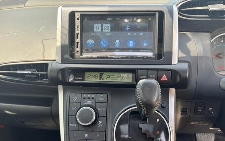 Toyota Wish II, 2011 год, 920 001 рублей, 11 фотография