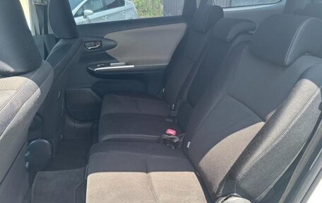 Toyota Wish II, 2011 год, 920 001 рублей, 17 фотография