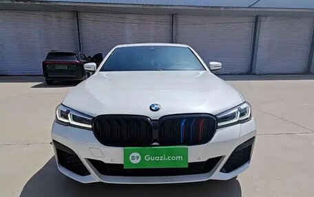 BMW 5 серия, 2022 год, 3 250 999 рублей, 2 фотография