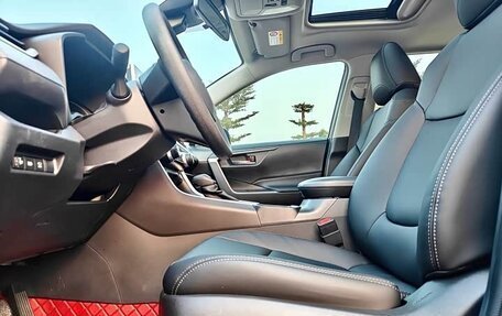 Toyota RAV4, 2021 год, 2 150 000 рублей, 16 фотография