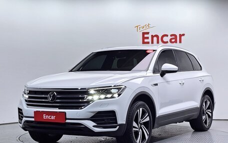 Volkswagen Touareg III, 2022 год, 4 852 000 рублей, 2 фотография
