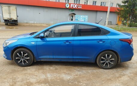 Hyundai Solaris II рестайлинг, 2020 год, 900 000 рублей, 4 фотография