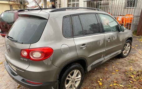 Volkswagen Tiguan I, 2009 год, 880 000 рублей, 4 фотография