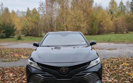Toyota Camry, 2018 год, 2 100 000 рублей, 1 фотография