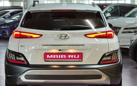 Hyundai Kona I, 2022 год, 1 609 000 рублей, 4 фотография