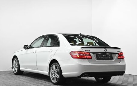 Mercedes-Benz E-Класс, 2013 год, 1 565 000 рублей, 3 фотография