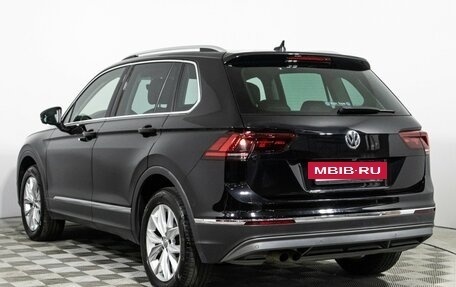 Volkswagen Tiguan II, 2019 год, 2 730 000 рублей, 7 фотография