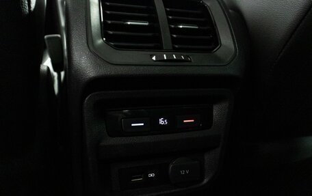 Volkswagen Tiguan II, 2019 год, 2 730 000 рублей, 26 фотография