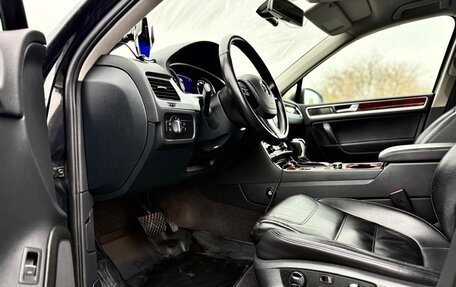 Volkswagen Touareg III, 2011 год, 2 050 000 рублей, 11 фотография