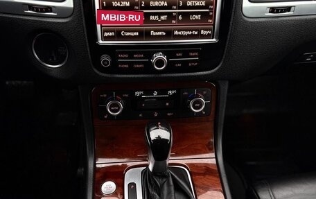 Volkswagen Touareg III, 2011 год, 2 050 000 рублей, 10 фотография