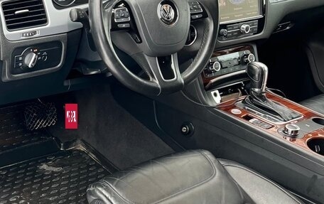 Volkswagen Touareg III, 2011 год, 2 050 000 рублей, 5 фотография