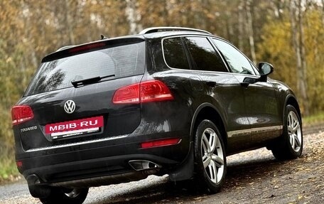 Volkswagen Touareg III, 2011 год, 2 050 000 рублей, 3 фотография