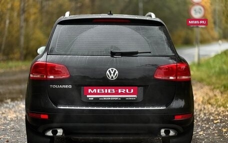 Volkswagen Touareg III, 2011 год, 2 050 000 рублей, 8 фотография