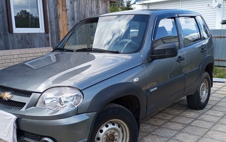Chevrolet Niva I рестайлинг, 2011 год, 470 000 рублей, 8 фотография