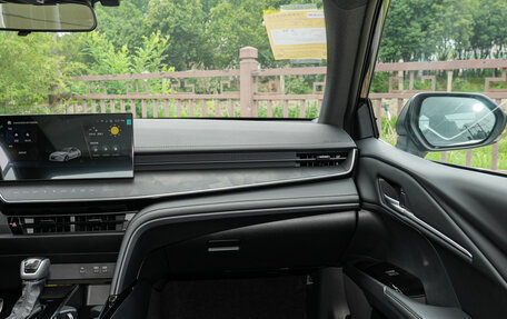 Toyota Camry, 2025 год, 3 986 526 рублей, 14 фотография